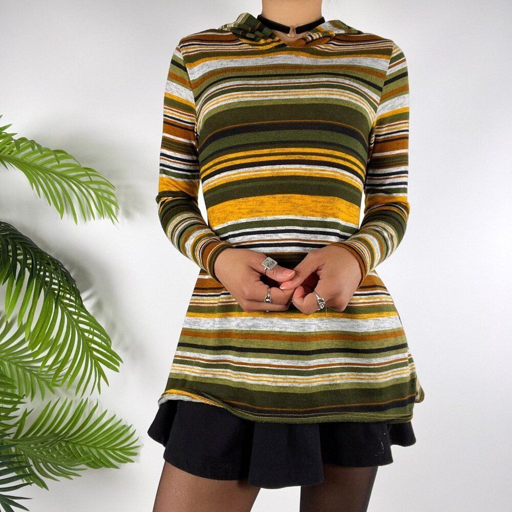 Vintage Y2K Green Striped Granola Girl Bohemian Long Sleeve Hooded Sweater / M